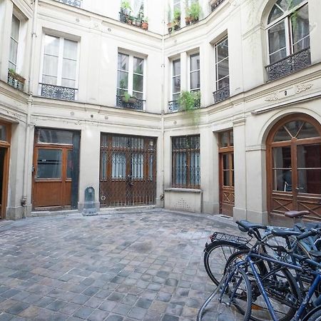 Appartement 2 Etages Paris - Metro 9 Grands Boulevards - Folies Bergeres Exterior photo