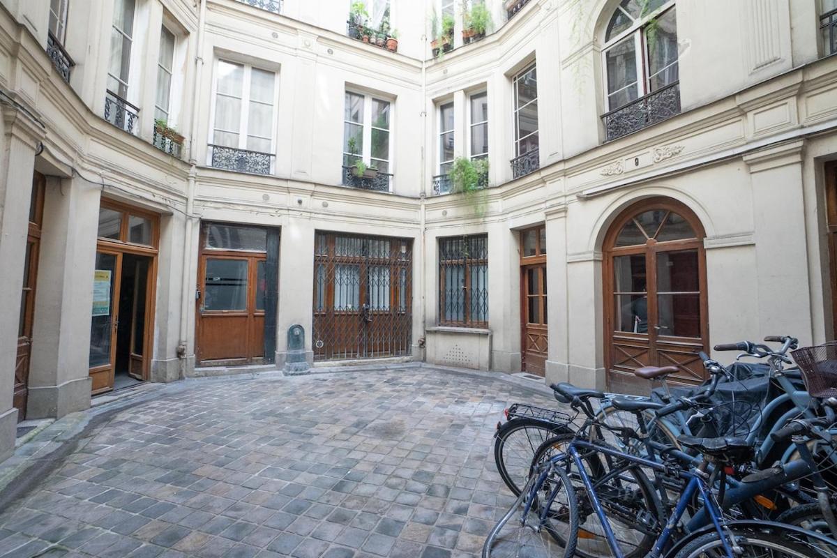 Appartement 2 Etages Paris - Metro 9 Grands Boulevards - Folies Bergeres Exterior photo
